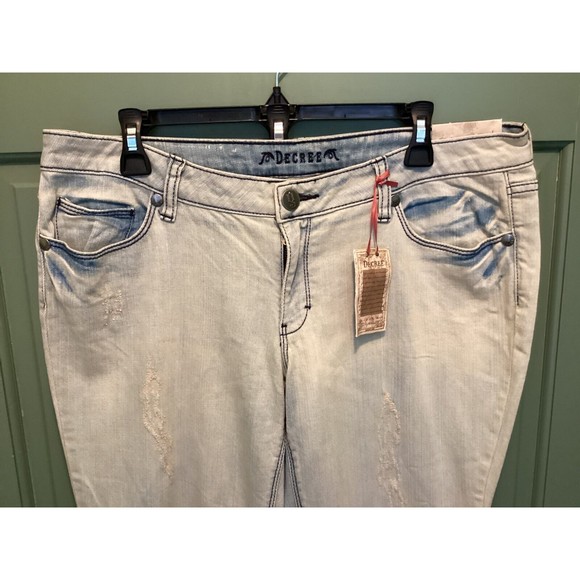Decree Size 15 Light Superspray Stretch Low-Rise Skinny Distressed Denim Jeans - Picture 2 of 9